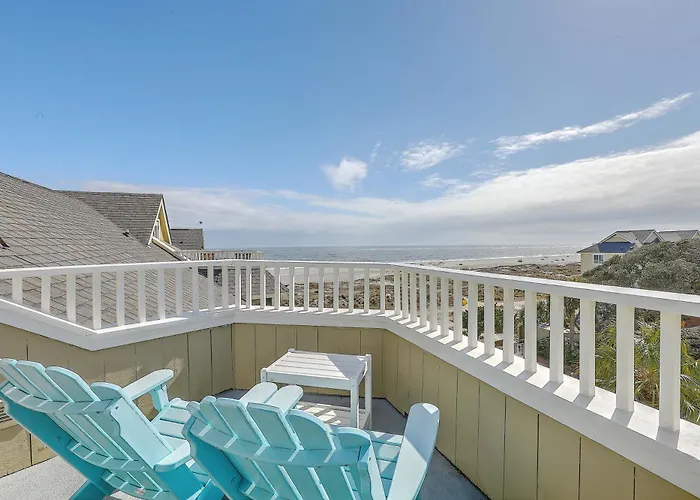 Port O' Call E303 - Sensational Oceanview! Top Floor!